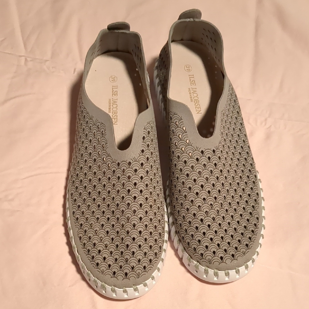 Ilse Jacobsen Beige Flats with White Soles